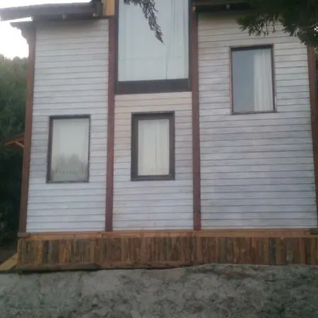 Wooden House مكان تخييم *